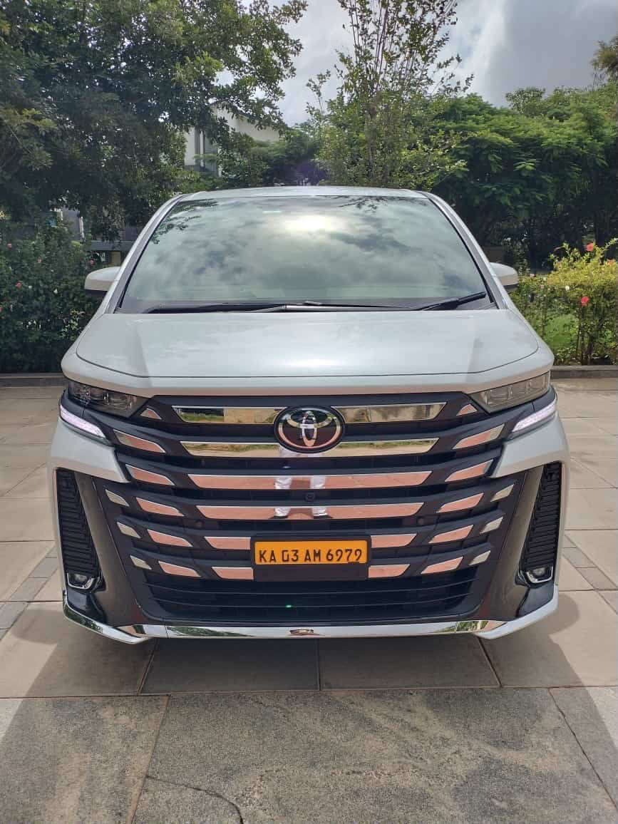 Luxury MPV — front view